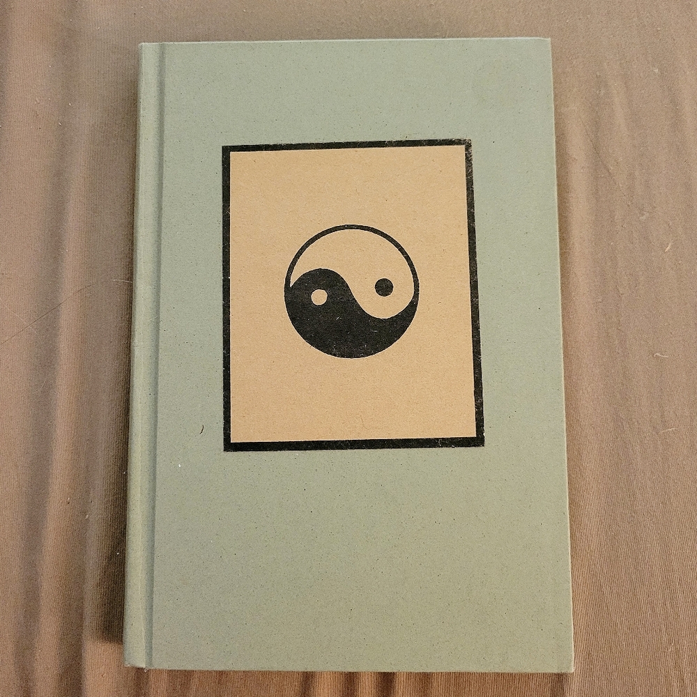 💰 $1 w/bundle - Lined hardcover journal green with ying yang